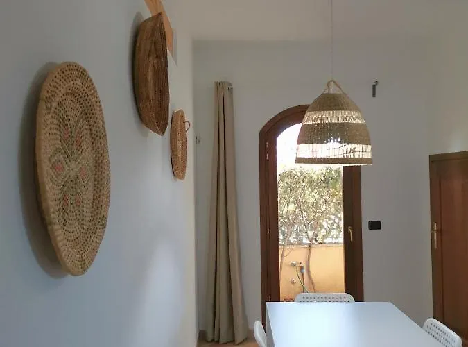 Hommy Lab - Stylish And Modern With Super Kitchen, Separate Entrance, Free Parking Olbia