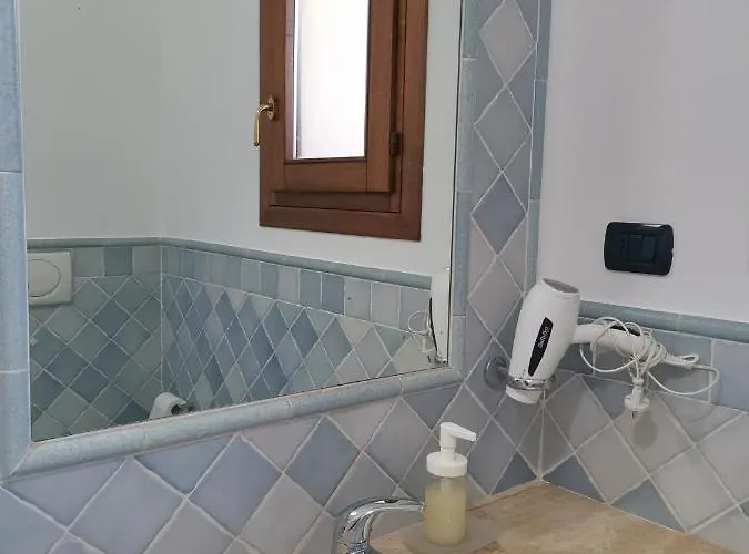 Hommy Lab - Stylish And Modern With Super Kitchen, Separate Entrance, Free Parking *