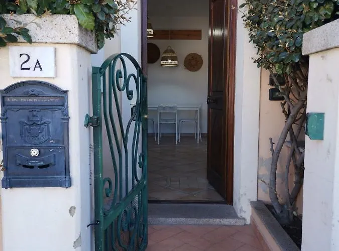 Hommy Lab - Stylish And Modern With Super Kitchen, Separate Entrance, Free Parking Apartamento