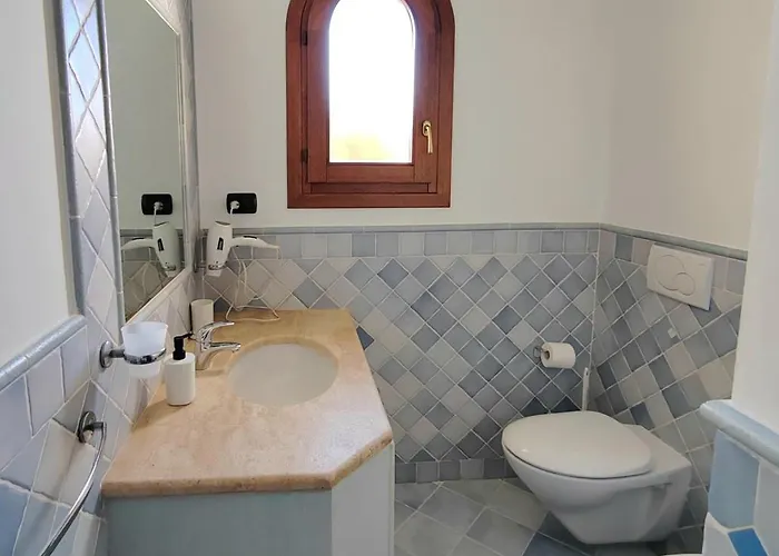 Hommy Lab - Stylish And Modern With Super Kitchen, Separate Entrance, Free Parking *