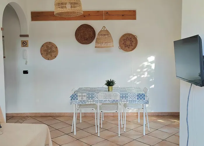 Hommy Lab - Stylish And Modern With Super Kitchen, Separate Entrance, Free Parking Apartamento *