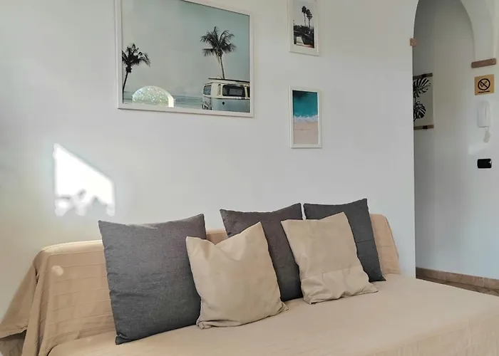 Hommy Lab - Stylish And Modern With Super Kitchen, Separate Entrance, Free Parking Apartamento