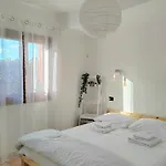 Hommy Lab - Stylish And Modern With Super Kitchen, Separate Entrance, Free Parking شقة أولبيا