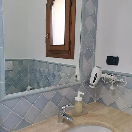 Hommy Lab - Stylish And Modern With Super Kitchen, Separate Entrance, Free Parking *
