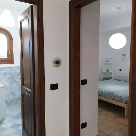 Hommy Lab - Stylish And Modern With Super Kitchen, Separate Entrance, Free Parking Olbia