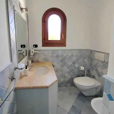 Hommy Lab - Stylish And Modern With Super Kitchen, Separate Entrance, Free Parking *
