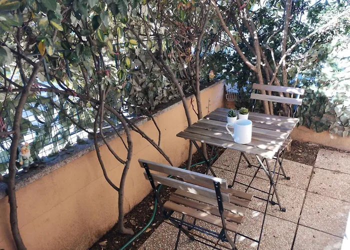 Apartman Hommy Lab - Stylish And Modern With Super Kitchen, Separate Entrance, Free Parking *