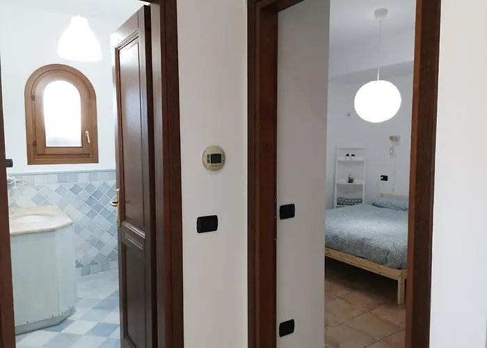 Hommy Lab - Stylish And Modern With Super Kitchen, Separate Entrance, Free Parking Ольбия