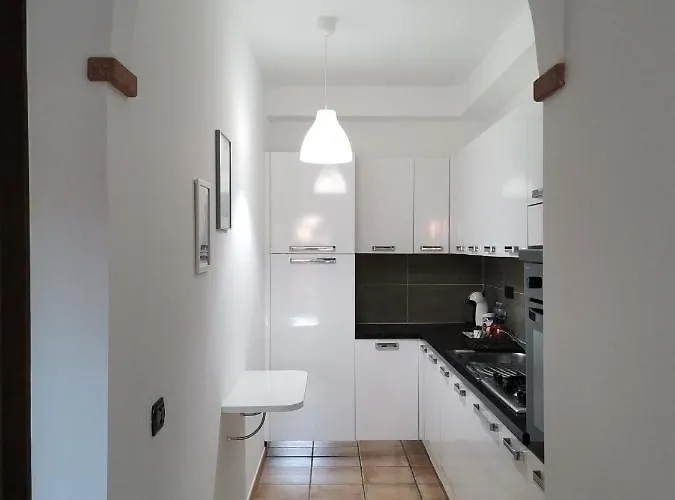 Hommy Lab - Stylish And Modern With Super Kitchen, Separate Entrance, Free Parking Apartman *