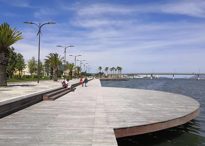 Hommy Lab - Stylish And Modern With Super Kitchen, Separate Entrance, Free Parking Апартаменты